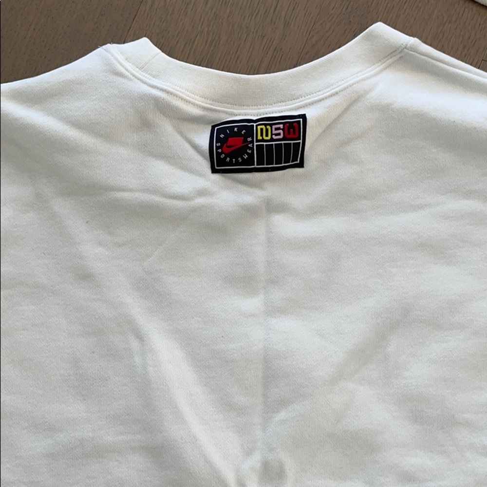 NWT Nike crop sweatshirt - Picture 4 of 4